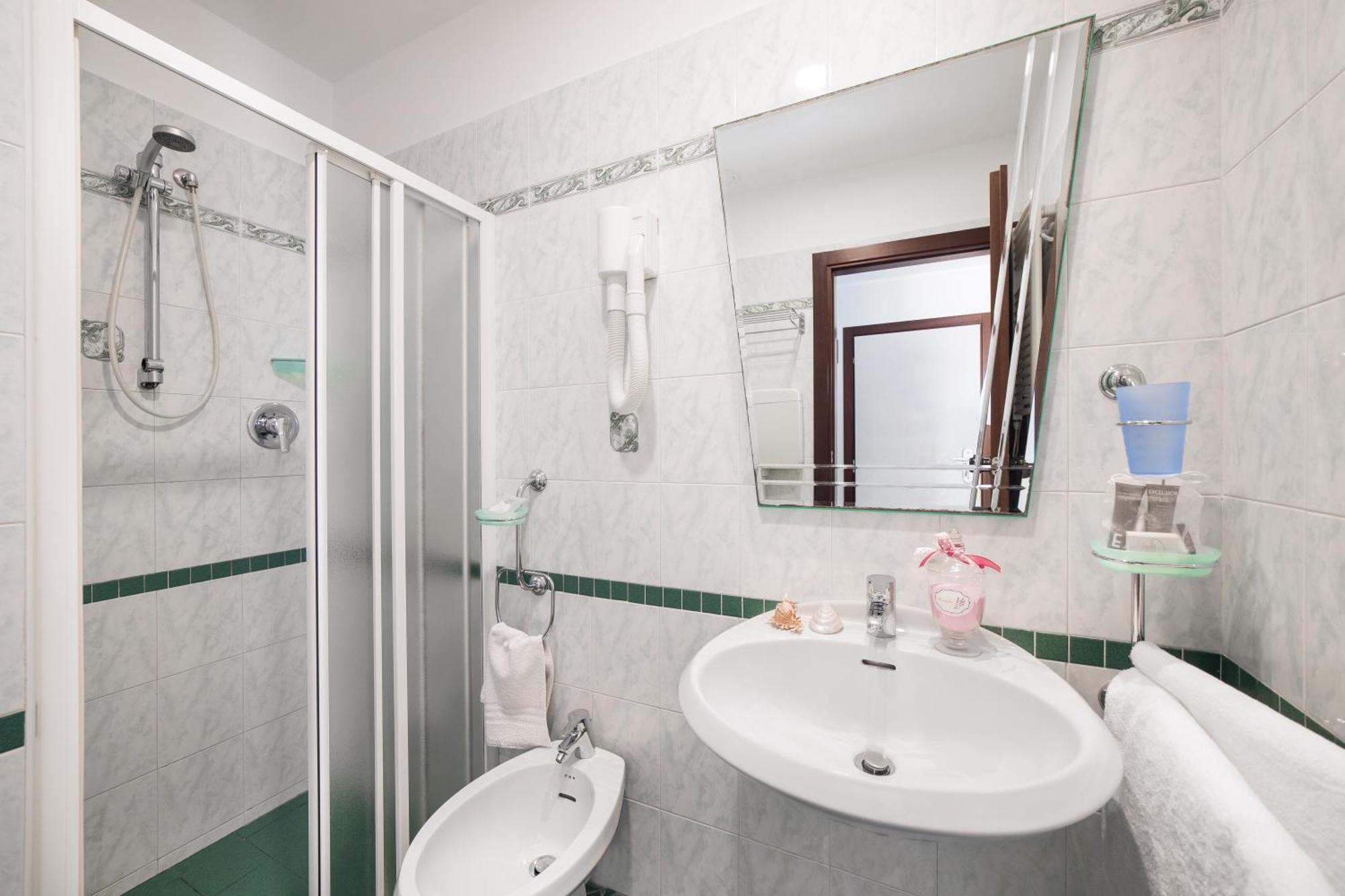 Viva Beach Hotel Rimini Luaran gambar